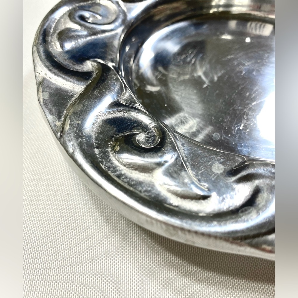 Vintage Bowl looks like Sterling Silver - Picture 8 of 10